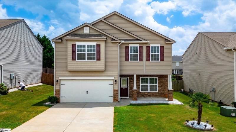 Cypress Landing, Greer Community