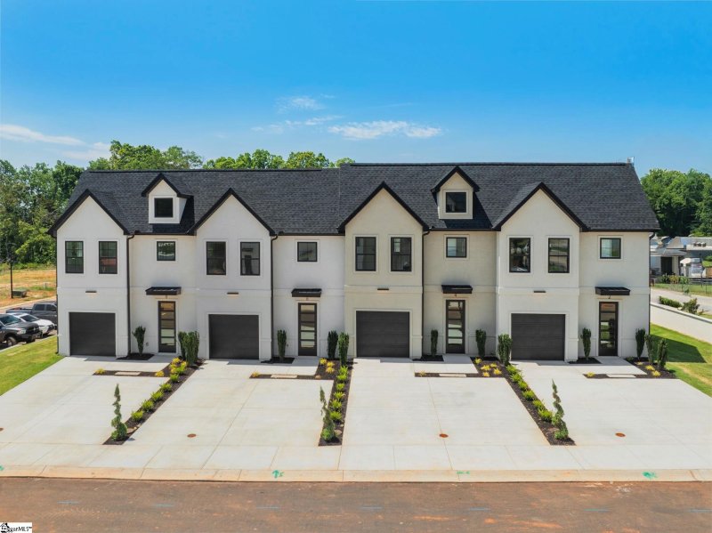 Jupiter Townes, Greenville Community