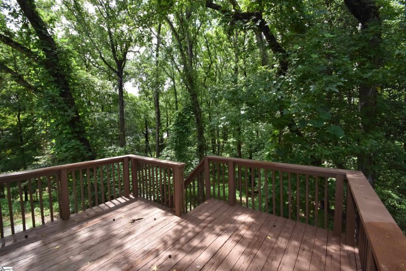 Property image 3 of 511 Foxhound Road in Hunters Woods, Simpsonville, SC 28680