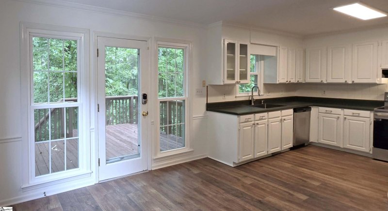 Property image 4 of 511 Foxhound Road in Hunters Woods, Simpsonville, SC 28680