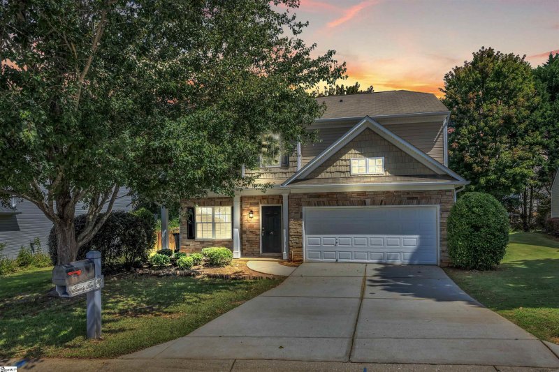 22 Golden Acre Court