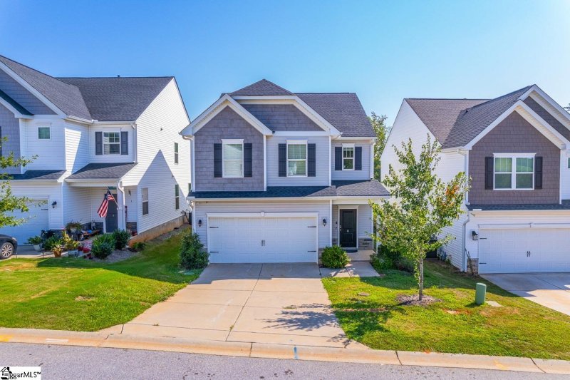 Holliston, Simpsonville Community