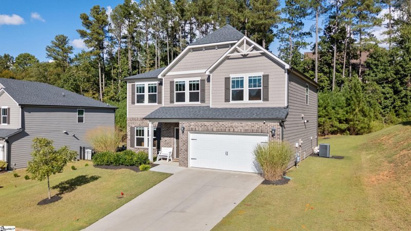 Property image 3 of 613 Whitemarsh Avenue in Lost River, Simpsonville, SC 29680