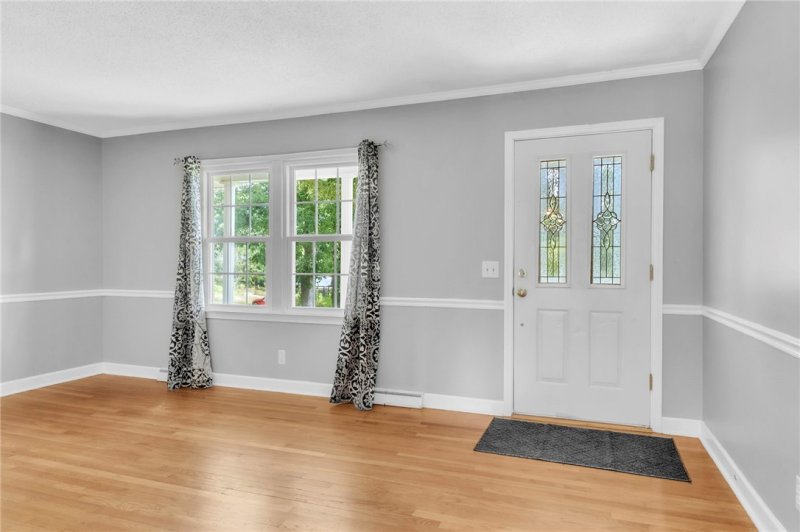 Property image 4 of 6 Kathryan Circle in Chestnut Hills, Greenville, SC 29605
