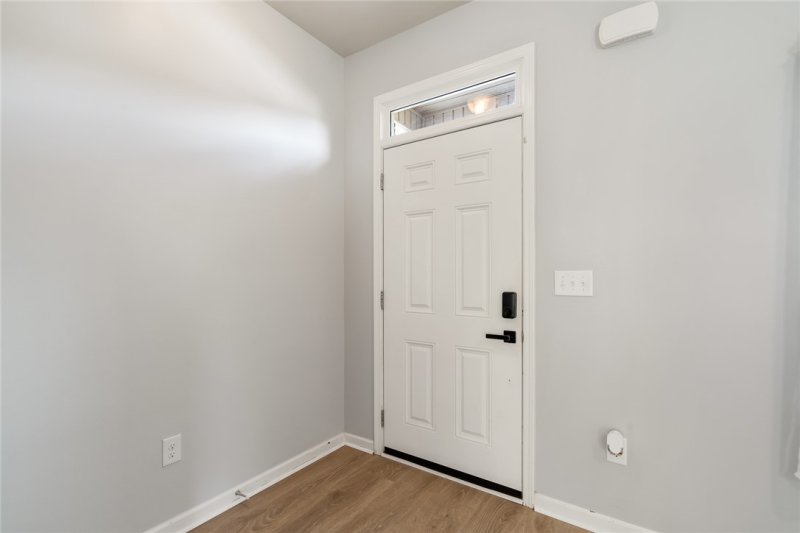 Property image 5 of 209 Winespring Place in Shady Ford, Simpsonville, SC 29681