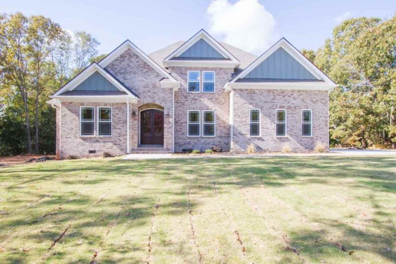 Property image 4 at 102 Bluffton, Belton, SC 29627