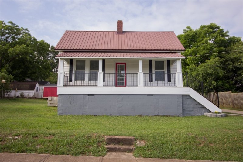 1 Fuller Street