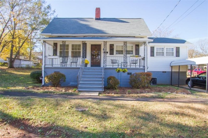 12 Lopez Street