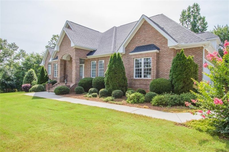 Property image 3 at 101 Bluffton, Belton, SC 29627