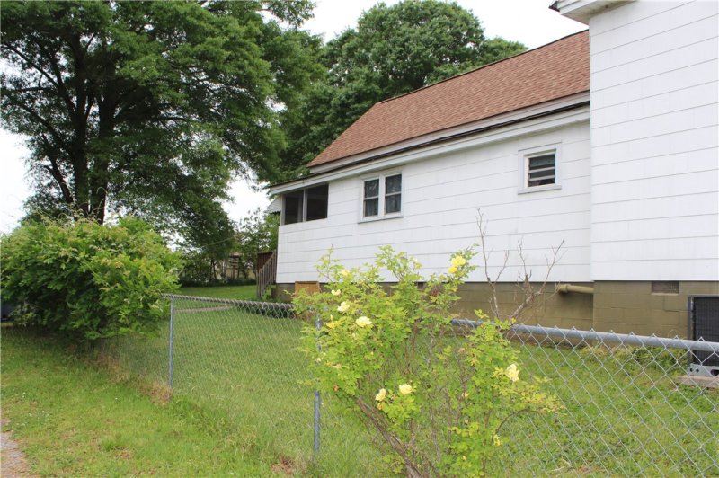 Property image 5 at 3 Wardlaw Street, Pelzer, SC 29669