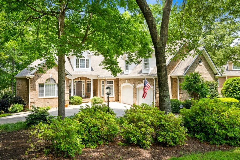 Property image 2 at 211 Ansonborough Circle, Belton, SC 29627