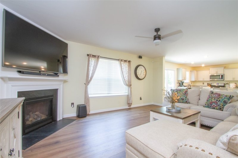 Property image 2 at 24 Karkinnen Court, Pendleton, SC 29670